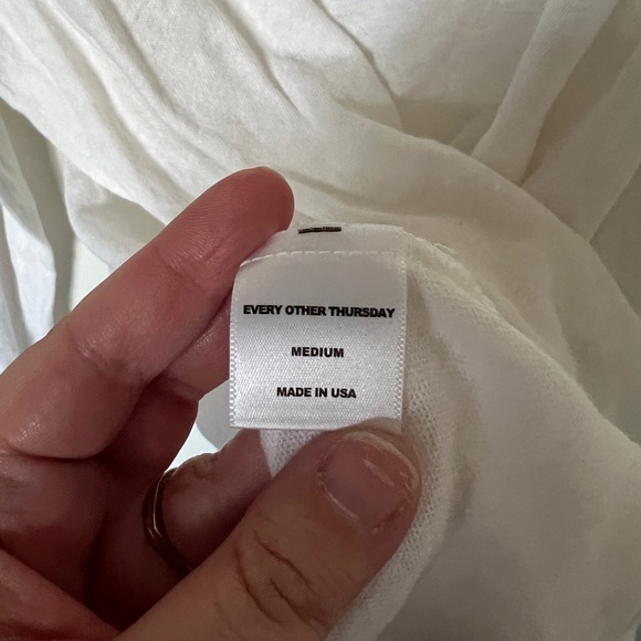 Every Other Thursday Men’s White Long Sleeve Shirt Casual Lightweight USA M - Picture 4 of 6